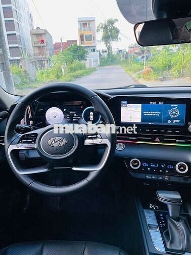 Hyundai Elantra 2023 1.6 AT Đặc biệt - 43000 km