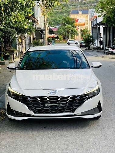 Hyundai Elantra 2023 1.6 AT Đặc biệt - 43000 km