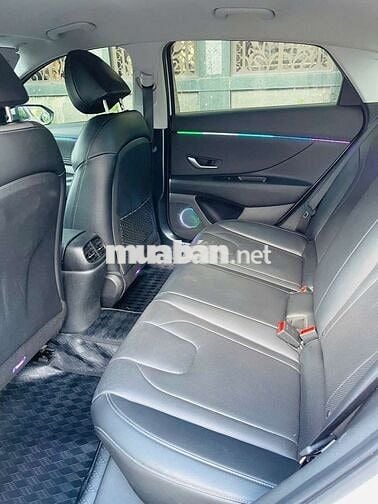 Hyundai Elantra 2023 1.6 AT Đặc biệt - 43000 km