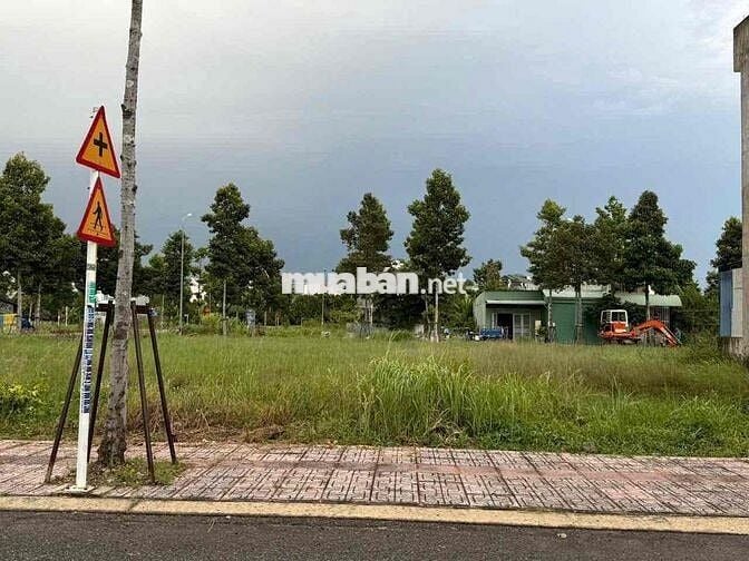 GIÁ CHỈ 980 TRIỆU CÓ NGAY 150M2 ĐẤT Ở NGAY KCN MỸ PHƯỚC 3, BẾN CÁT