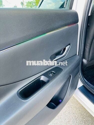 Hyundai Elantra 2023 1.6 AT Đặc biệt - 43000 km