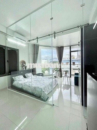 CĂN HỘ FULL NỘI THẤT TÁCH BẾP BAN CÔNG THOÁNG NGAY XVNT GẦN QUẬN 1