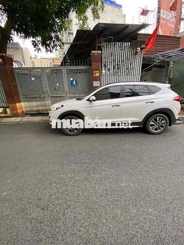 Hyundai Tucson 2017 2.0 AT Spec - 90000 km