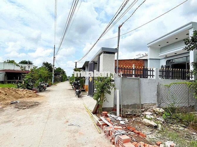Bán Nhà Hoàn Công Sân Vườn Mỹ Hạnh Bắc