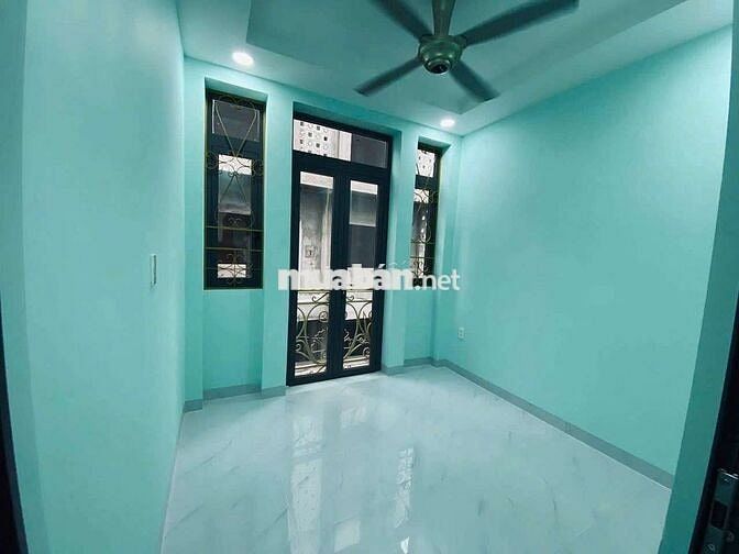 Cho thuê nhà mới xây 4pn 3wc Quang Trung P11
