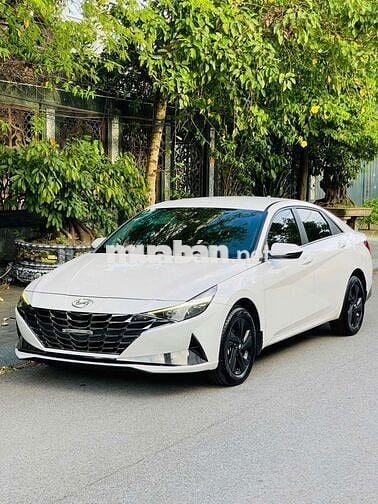 Hyundai Elantra 2023 1.6 AT Đặc biệt - 43000 km