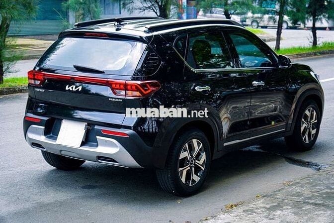 Kia Sonet Premium 2023 - 2940 km