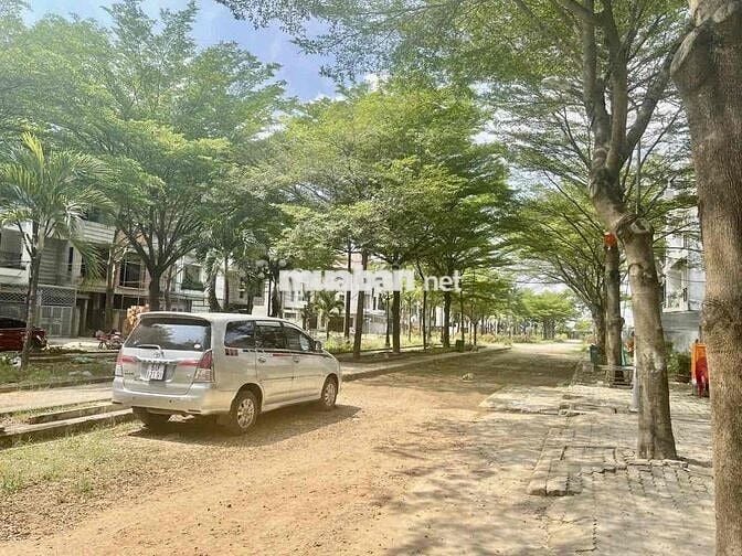 Bán lô đất ngay khu vực ngã 4 Bà Điểm Đường Phan Văn Hớn + Bà