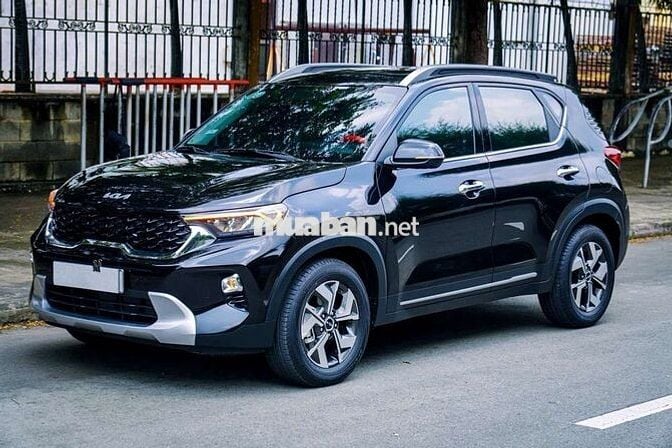 Kia Sonet Premium 2023 - 2940 km