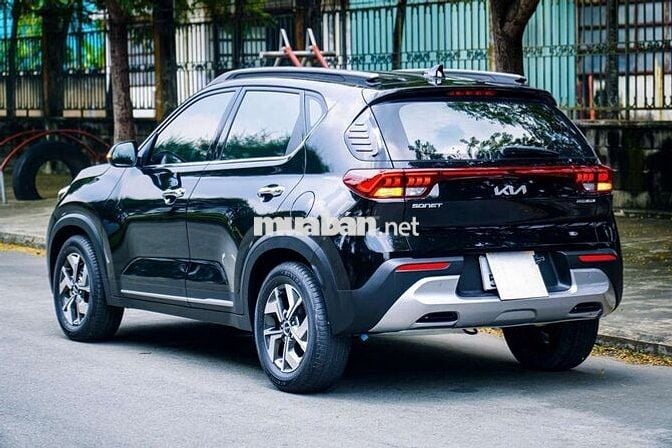 Kia Sonet Premium 2023 - 2940 km