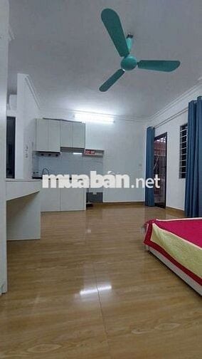 Cần bán nhà 37m x 5,5 tầng  trong ngõ hoà bình 7 phố Minh khai