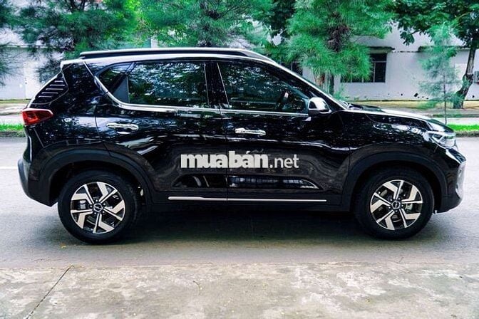 Kia Sonet Premium 2023 - 2940 km