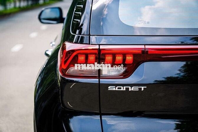 Kia Sonet Premium 2023 - 2940 km