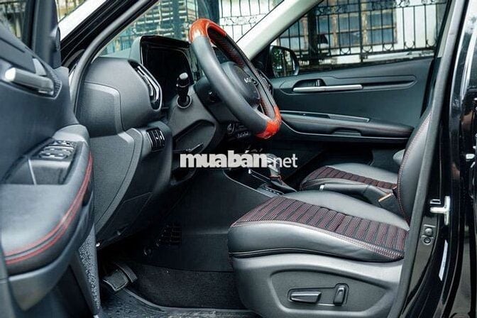 Kia Sonet Premium 2023 - 2940 km