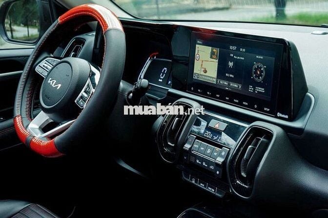 Kia Sonet Premium 2023 - 2940 km