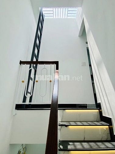 BÁN NHÀ GIÁ TỐT đường Nơ Trang Long Quận Bình Thạnh giá 2 tỷ050tr