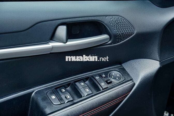 Kia Sonet Premium 2023 - 2940 km
