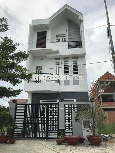 Bán lô đất ngay khu vực ngã 4 Bà Điểm Đường Phan Văn Hớn + Bà