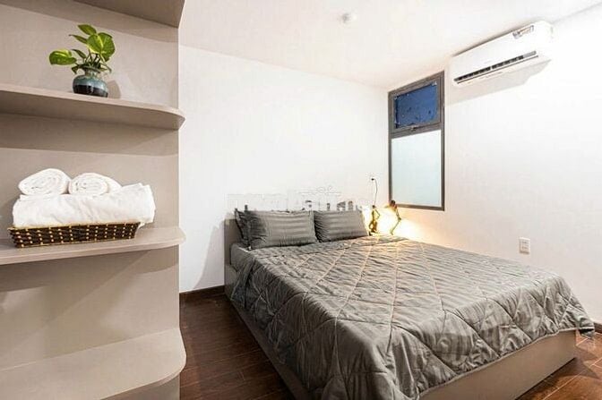 CĂN HỘ 1 PHÒNG NGỦ ĐƯỜNG LÊ VĂN HIẾN TRỐNG SẴN FULL NỘI THẤT