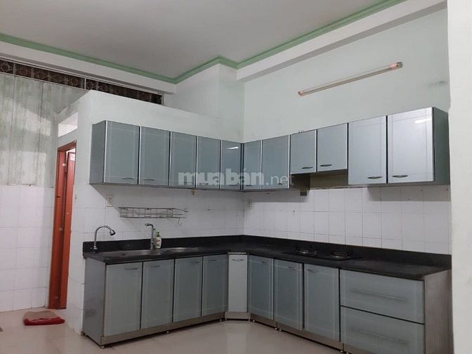 Gấp bán, P7, GV - DT 79m2 NỞ HẬU - Ngang đẹp 5,3m. GIÁ 6,6 tỷ tl