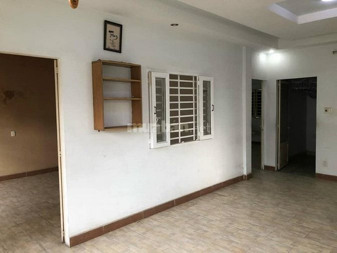 Gấp bán, P7, GV - DT 79m2 NỞ HẬU - Ngang đẹp 5,3m. GIÁ 6,6 tỷ tl