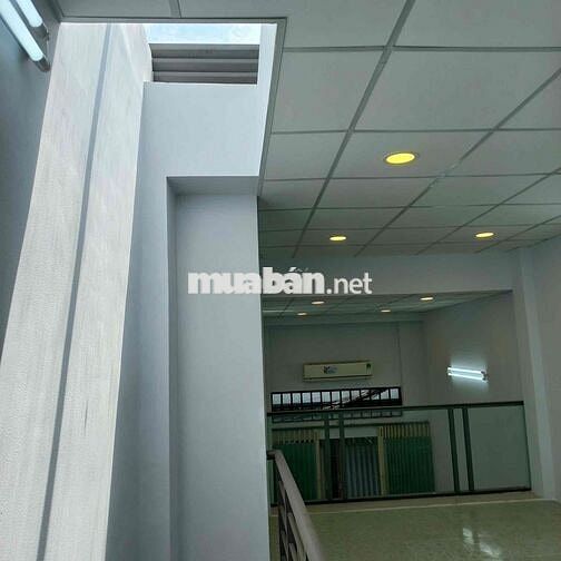 bán nhà đẹp 1trẹt 1lửng trung tâm Quận 4   3tỷ 800trieu