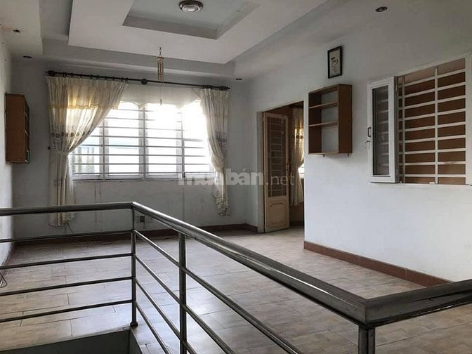 Gấp bán, P7, GV - DT 79m2 NỞ HẬU - Ngang đẹp 5,3m. GIÁ 6,6 tỷ tl