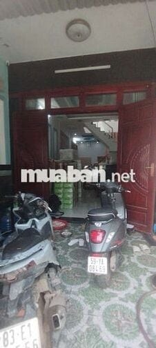Chính chủ gửi bán nhà đường Nguyễn Thị Sóc cách Phan Văn Hớn 400 m