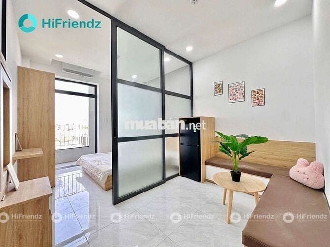 1pn Tách bếp Máy giặt riêng - Ban công Gần Mũi tàu Cộng Hòa. Trống sẵn