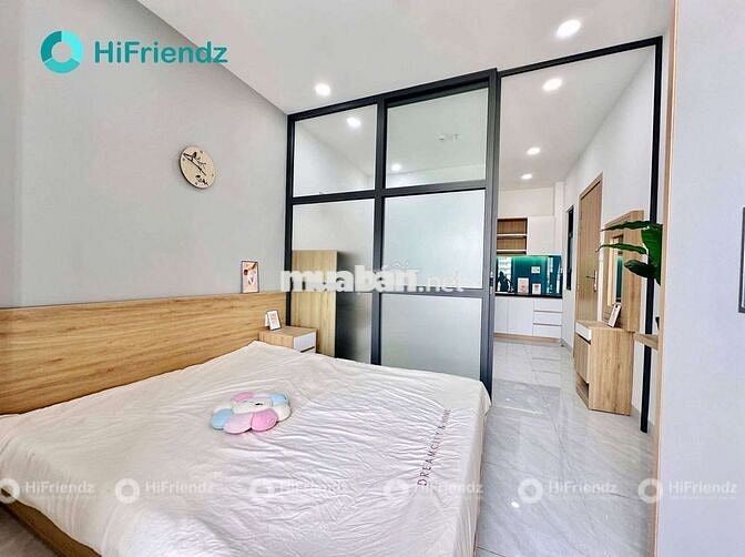 1pn Tách bếp Máy giặt riêng - Ban công Gần Mũi tàu Cộng Hòa. Trống sẵn
