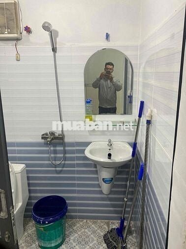 Nhà sổ hồng đẹp, 3 phòng ngủ, 1 xẹc đường HT17, Q12