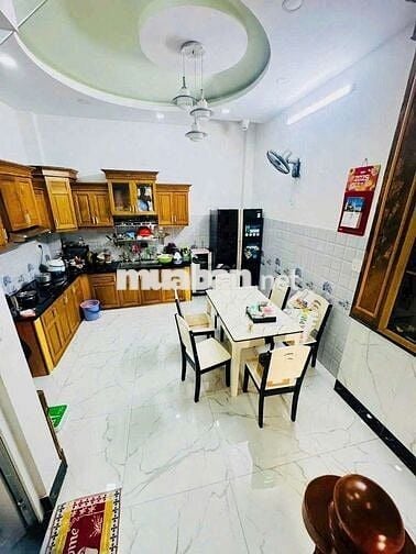 NHÀ ĐỒNG BỘ,  PHẠM VĂN CHIÊU,  3 TẦNG  ĐƯỜNG 10M.  6.9 TỶ ***