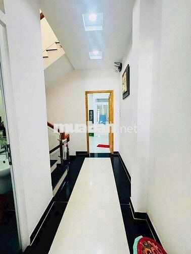NHÀ ĐỒNG BỘ,  PHẠM VĂN CHIÊU,  3 TẦNG  ĐƯỜNG 10M.  6.9 TỶ ***