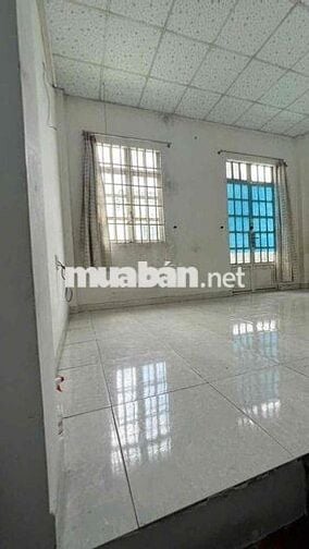 Cho thuê nhà gần chợ tđ,/Kha vạn cân,p.Linh Đông hẻm xe hơi giá 5tr