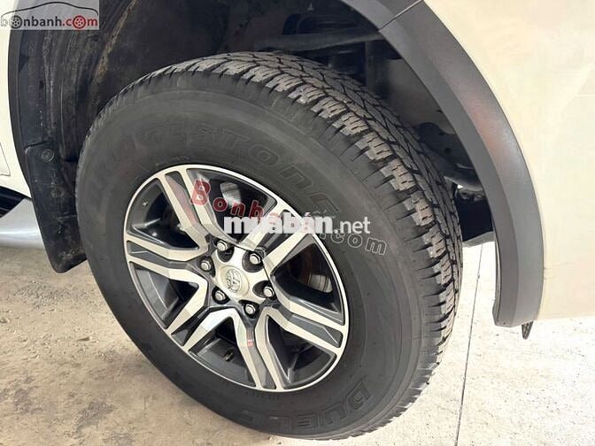 Toyota Fortuner 2.4L 4x2 MT 2022 - 810 Triệu