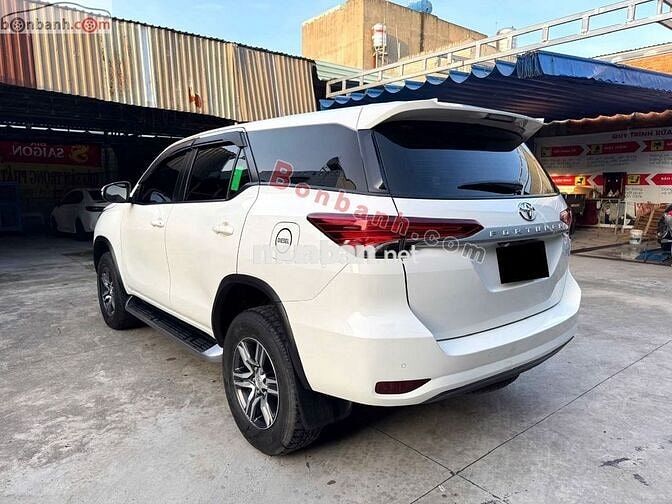 Toyota Fortuner 2.4L 4x2 MT 2022 - 810 Triệu