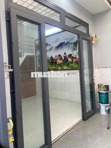 Nhà sổ hồng đẹp, 3 phòng ngủ, 1 xẹc đường HT17, Q12