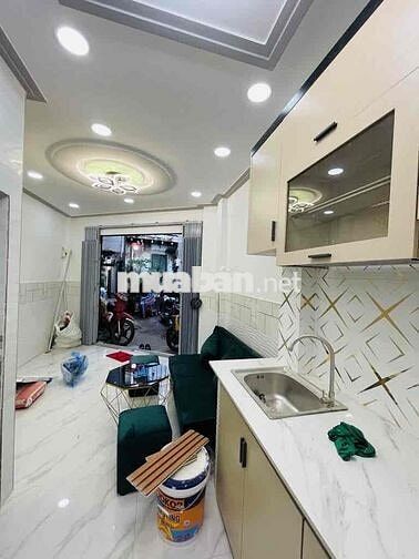 chỉ 2.45 Tỷ có nhà hộ khẩu Quận 6, Bán nhà 3 tầng, dt 17m2, dtsd 41m2,