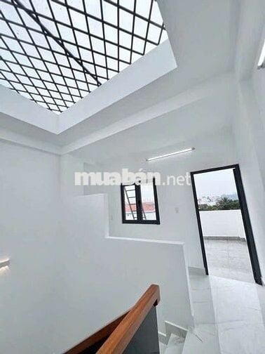 Nhà Đẹp 5 Tầng — Gần Hương Lộ 2 , Tỉnh Lộ 10 (4,3m x 12m)
