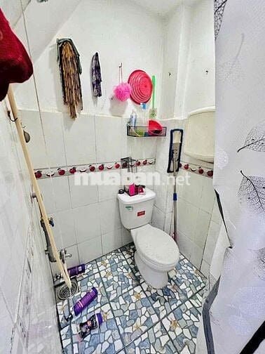 Bán nhà chính chủ 850/4 đoàn văn bơ p16 -q4 phí môi giới 20tr