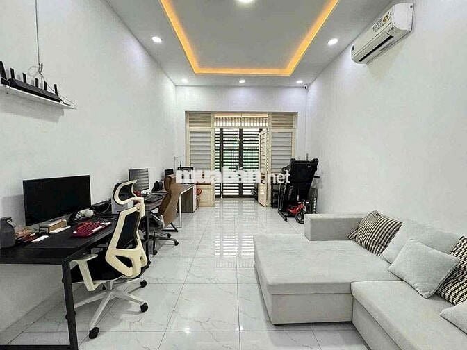 bán nhà C4 hẻm 3.5m. 4.1 x 17. công nhận đủ. chỉ 4.63tỷ