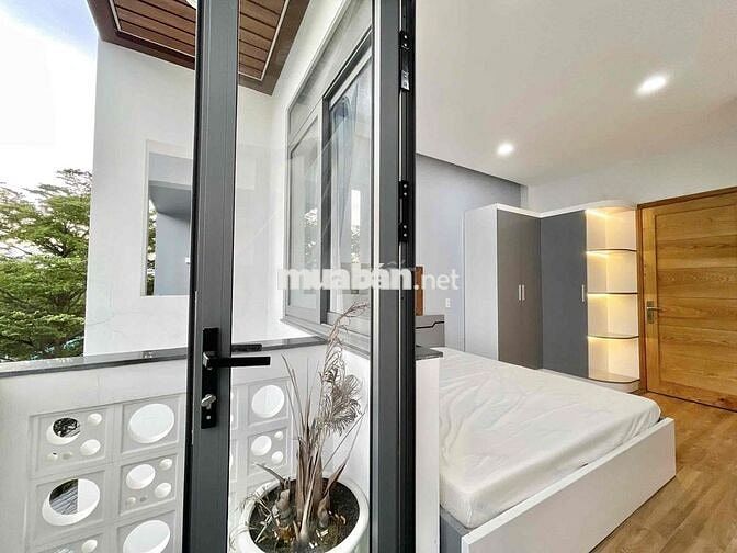 CĂN HỘ STUDIO BAN CÔNG TÁCH BẾP FULL NỘI THẤT NGAY PHẠM VĂN CHIÊU