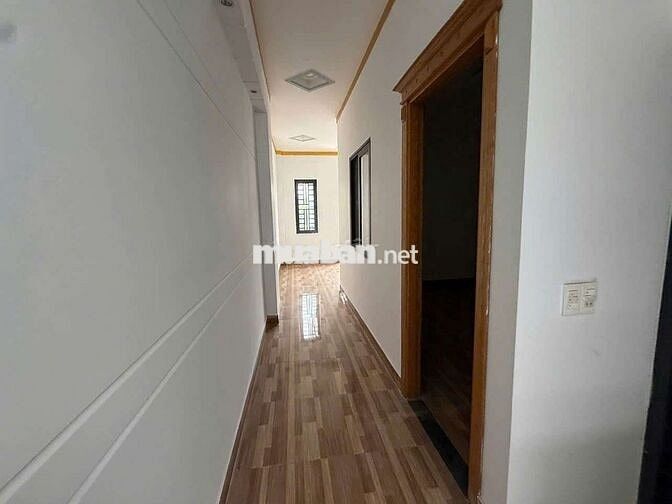 BÁN NHÀ 1 TRỆT 2 LẦU MẶT TIỀN ĐƯỜNG HUỲNH THỊ TƯƠI DĨ AN DT 120M2