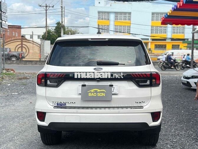 Ford Everest 2022 Titanium Plus 2.0L 4x4 AT