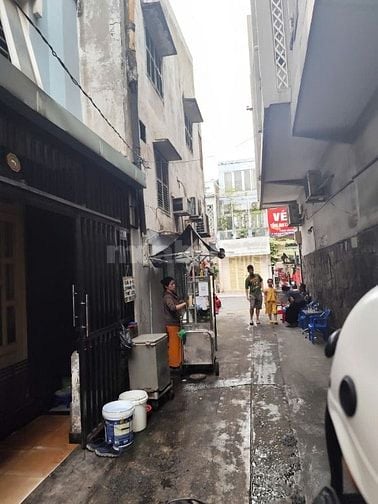 🏡🏡Vị trí cực đẹp nằm trên tuyến đường lê văn sỹ,hẻm xe hơi tới nhà.