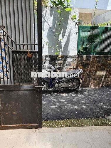 Bán nhà 4x17. trệt lầu. nhà mới đẹp. 2 phòng. 2wc. Lê Đức Thọ p16