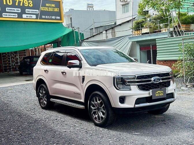 Ford Everest 2022 Titanium Plus 2.0L 4x4 AT
