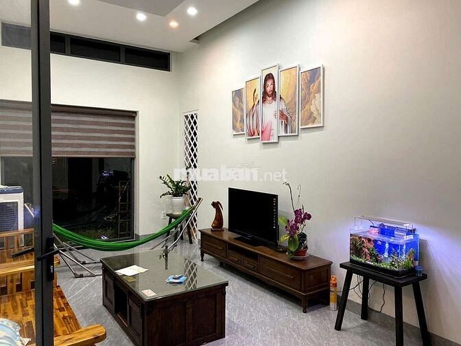 VỀ SÀI GÒN-BÁN BIỆT THỰ VƯỜN MT QL14-4PN 4WC-NỘI THẤT FULL-GẦN SÂN BAY