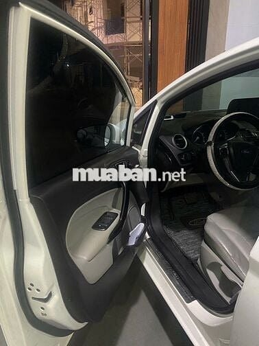 Ford Fiesta 2016 Titanium 1.5 AT - 10000 km