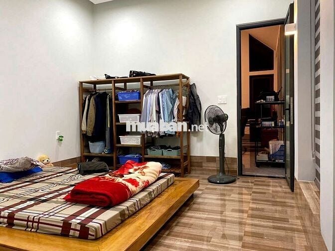 VỀ SÀI GÒN-BÁN BIỆT THỰ VƯỜN MT QL14-4PN 4WC-NỘI THẤT FULL-GẦN SÂN BAY